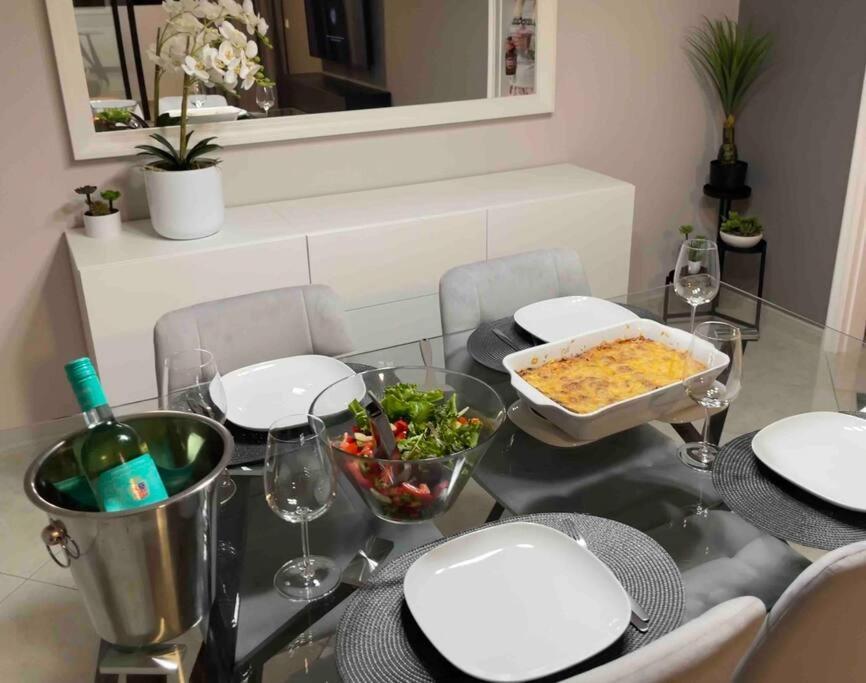 Luxury Modern Beach Apartment Картейра Экстерьер фото